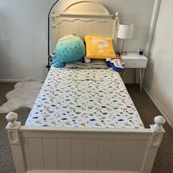 Wood Twin Bed Frame With Mattress 