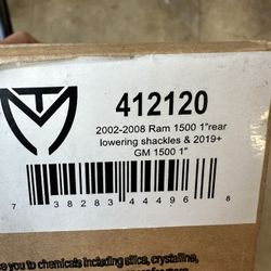 MaxTrac 1” Rear Lowering Shackles – Ram 1500 / GM 1500