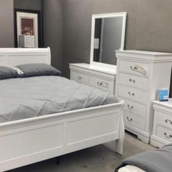 Mayville Queen 5pcs Set - Financing With $39 Down