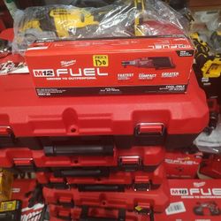 Milwaukee M12 Fuel 3/8" High Speed Ratchet 