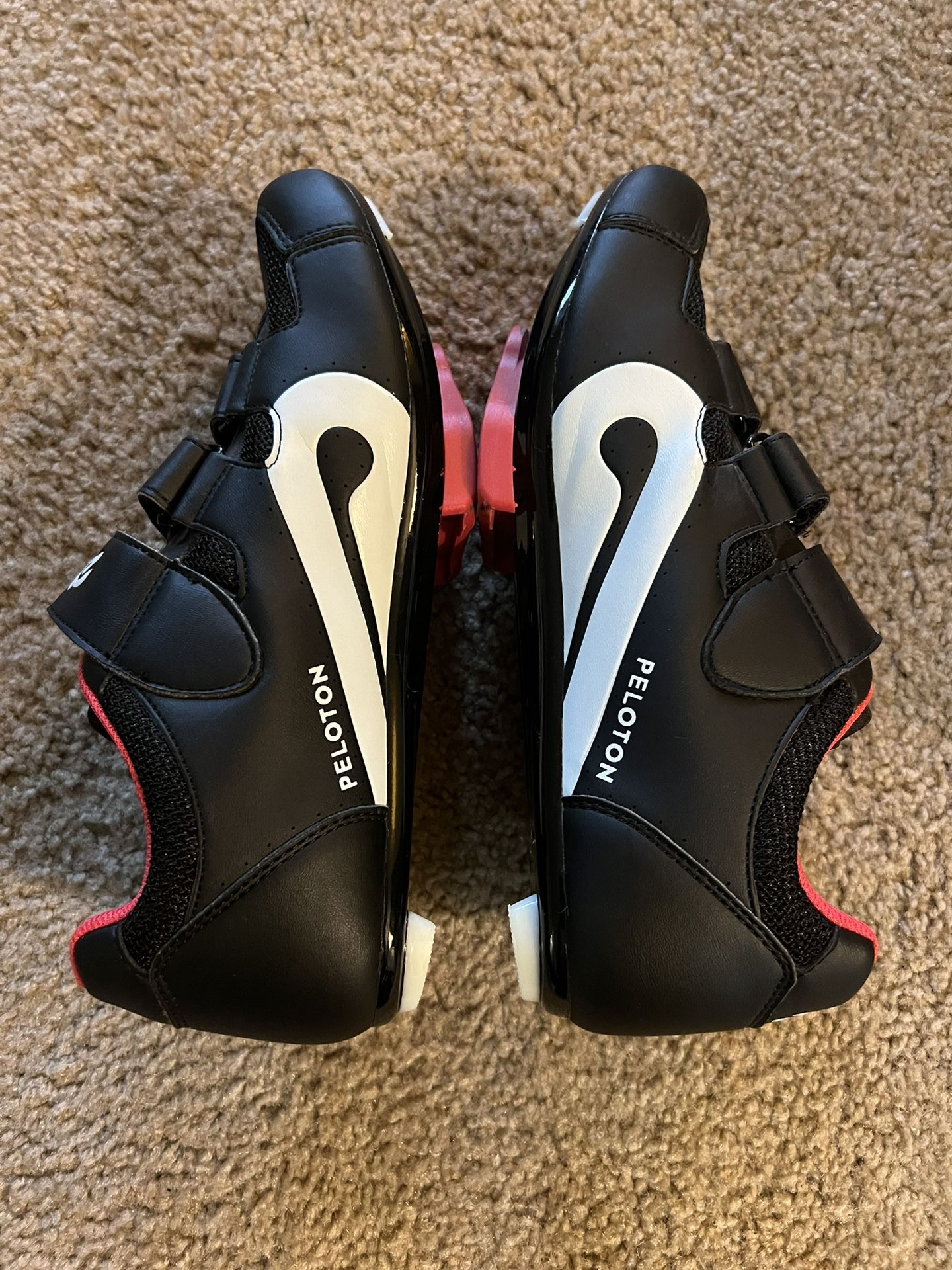 what brand are peloton shoes