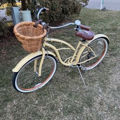  Cruiser/Bicycle (basket included) 