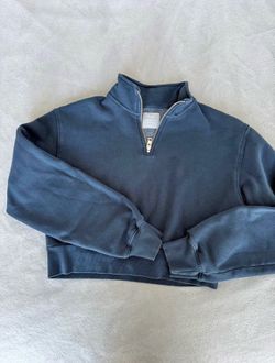 Aritzia TNA quarter zip sweater