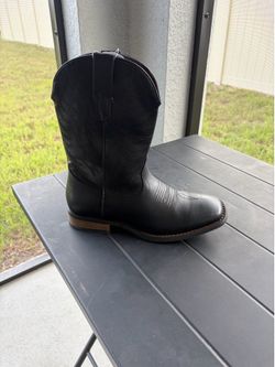 Men’s Cowboy Boots new in box