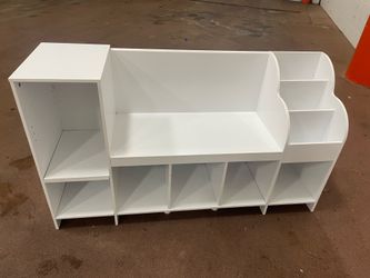 Kids bookshelf