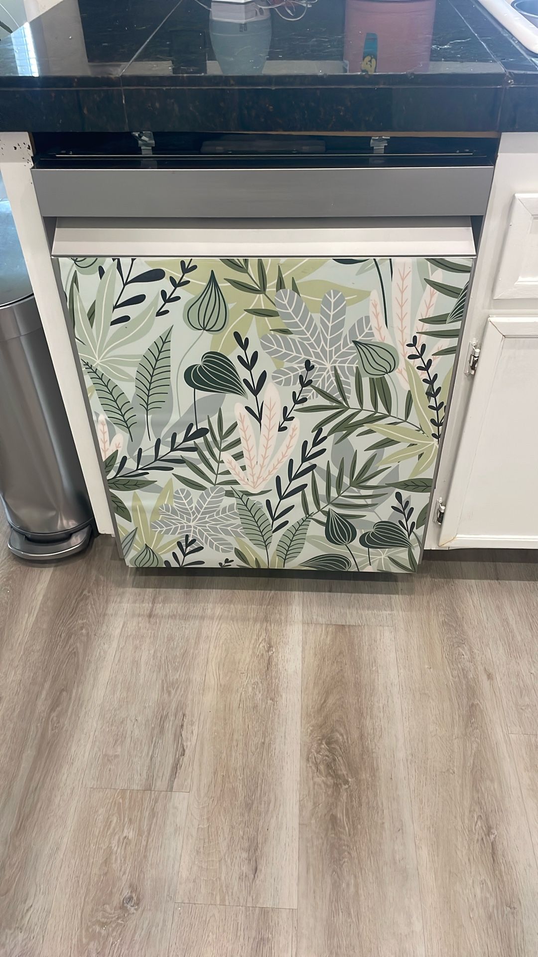 Decorative dishwasher magnet