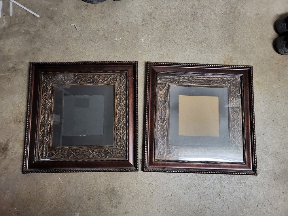 Two Frames For 25