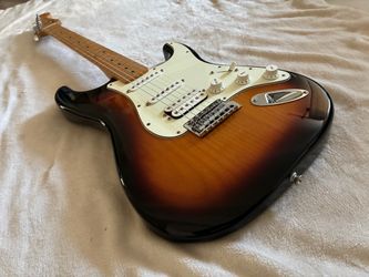 2015 Fender Standard Mexico Stratocaster Guitar sunburst.