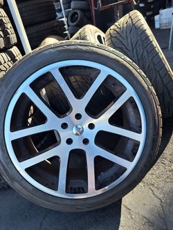 285/40/24 USED TOYO TIRES & RIMS - SET OF 4 WHEELS