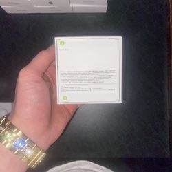 (Sealed) AirPod 4 with USB-C Charging Case 4th Gen White ANC