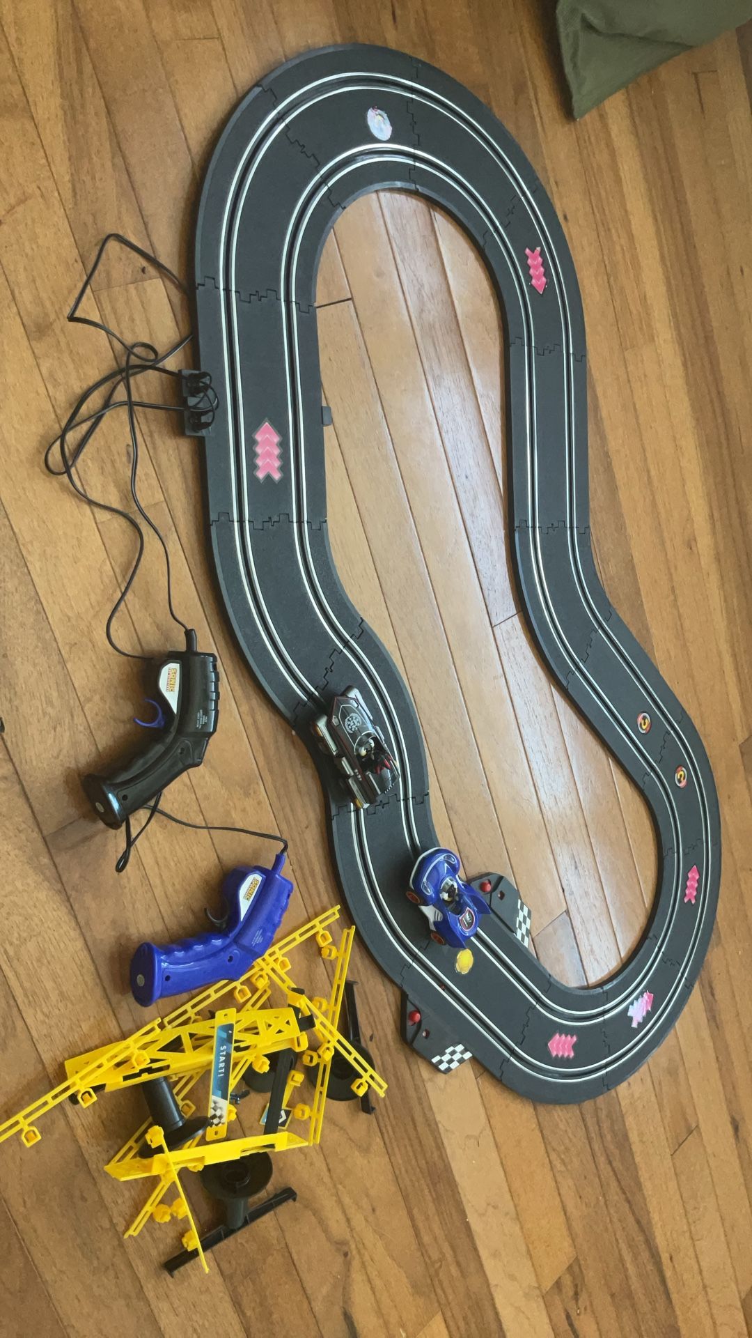Sonic & Shadow RC Slot Car Set Race Set