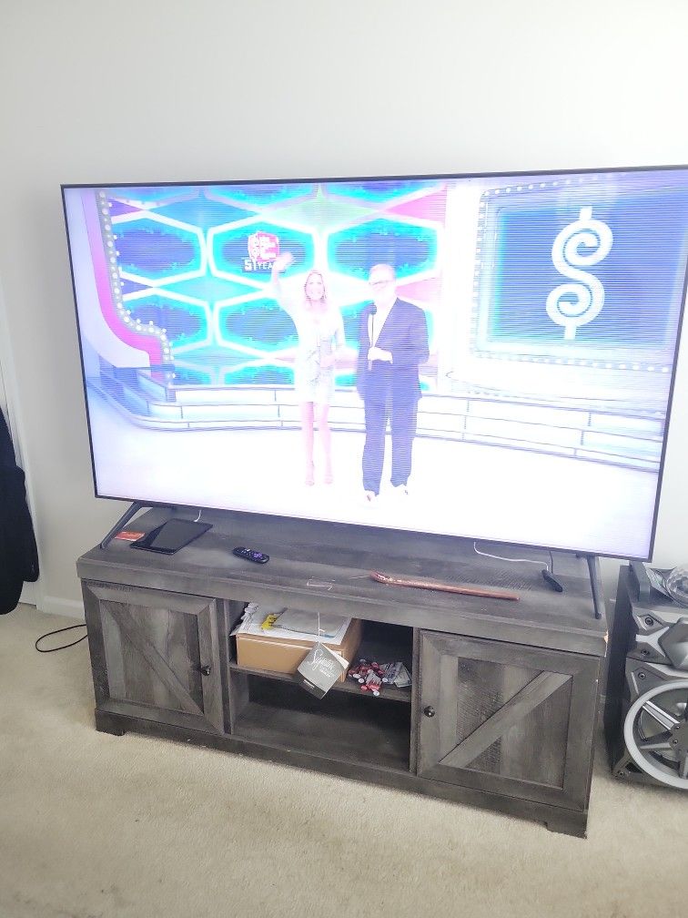 Samsung Tv 82