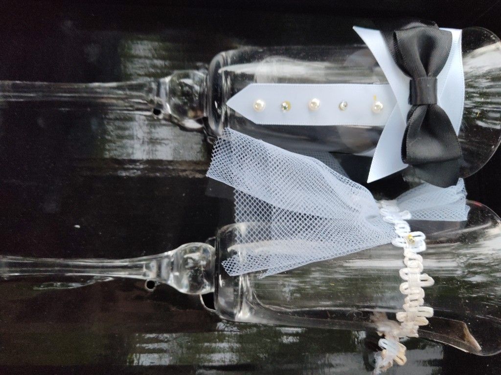 His N Her Wedding Glasses, Used Only For Show