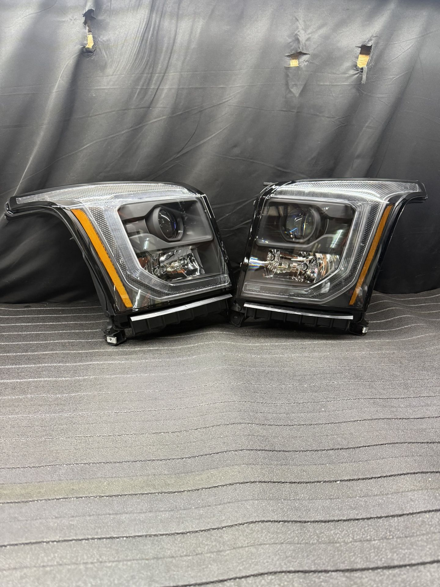 2015 - 2020 GMC Yukon Headlights LED NEW