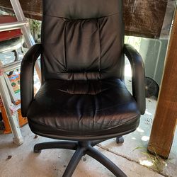 Office leather chair