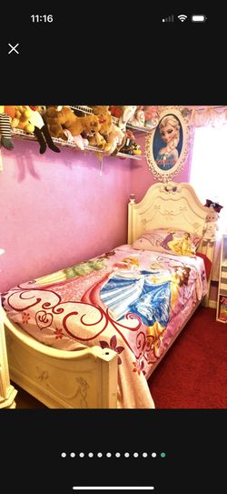 Beautiful Disney Princess Twin Bedroom Set
