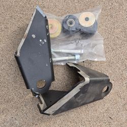 Alpine Designs cab mount kit Toyota Tacoma