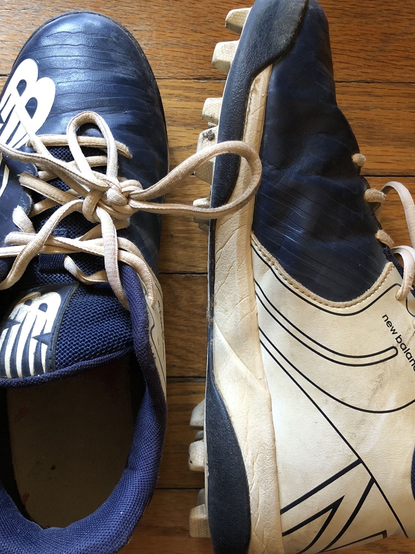 new balance baseball cleats