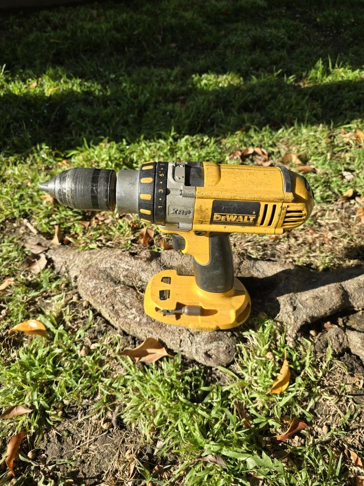 Drill DeWalt