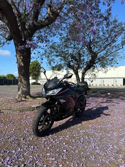 Venom SuperBike 250cc EFI Motorcycle | 6-Speed Street legal