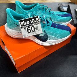 Nike Shoes W Box