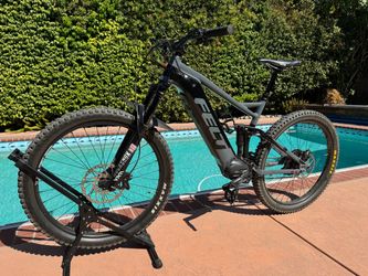 Felt Redemption e30 eMTB