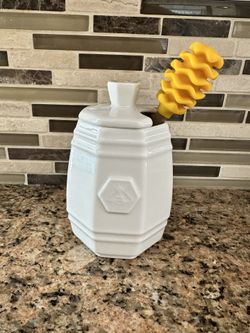 Prepara White Ceramic Honey Pot with Dipper
