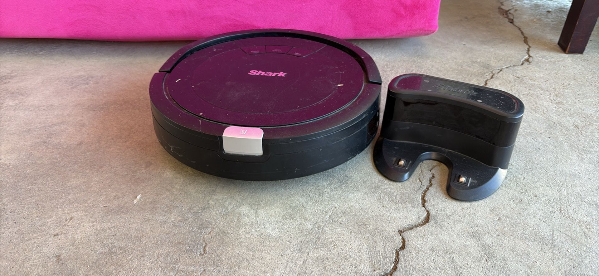 Shark Robot vacuum