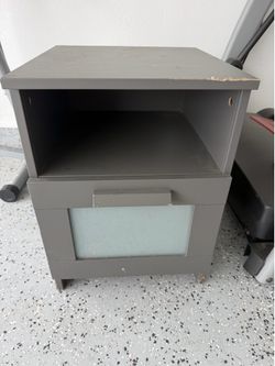 Office night stand