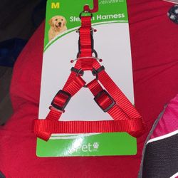 Red Step In Harness Pick Up Marysville 10.00 Cash Only 