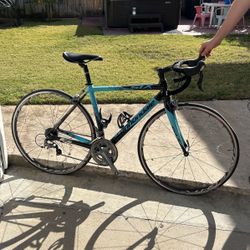 Women’s Cannondale Six
