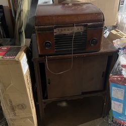 Antique radio with stand
