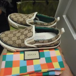 Gucci Shoes 