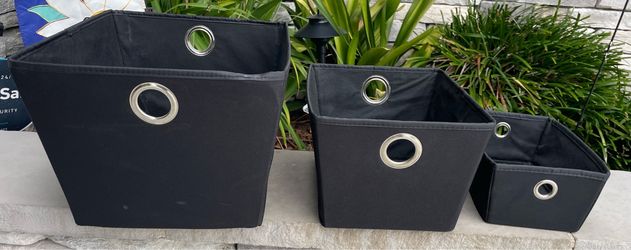 Black Containers