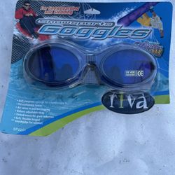 NEW Sledding or Snowboard Goggles