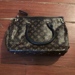 Louis Vuitton Bag 