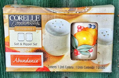 MIB corelle abundance fruit patterned salt and pepper set S&P
