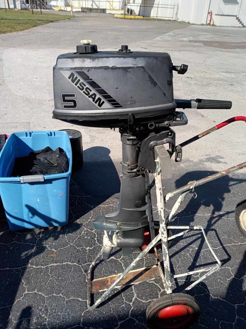 Nissan 5 HP 2 Stroke Outboard , Ready To Go