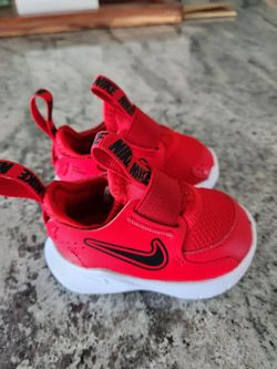 Nike baby shoes size 3