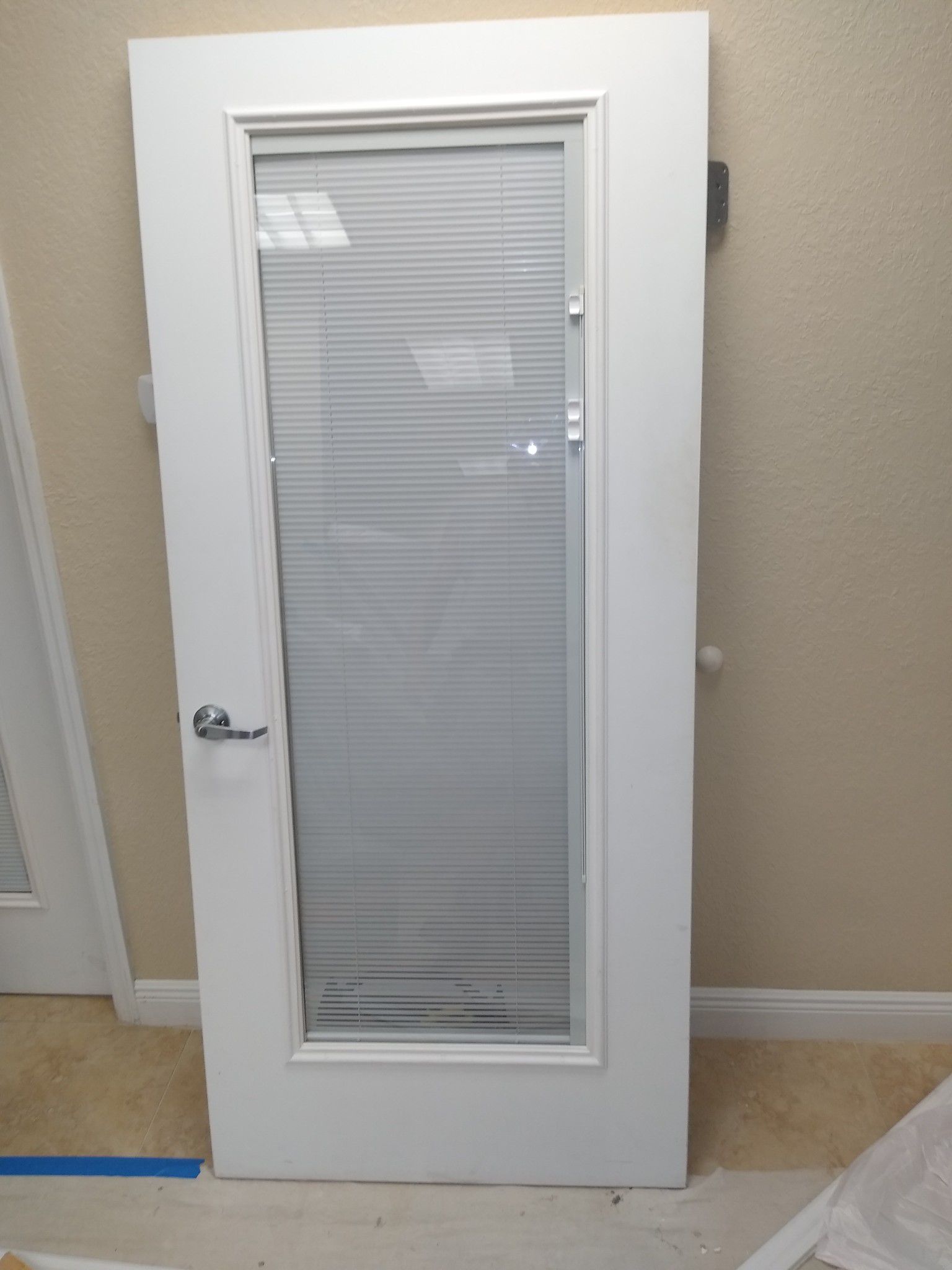 Double door with mini blinds 74.5x81 overall unit