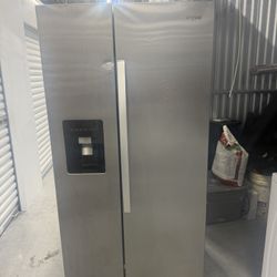 Whirlpool refrigerator 