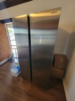 Samsung Smart Refrigerator 36-inch, 28 cu. ft. side-by-side