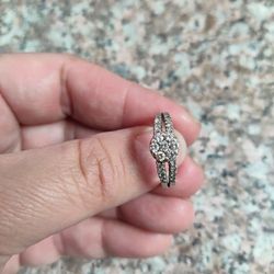 Diamond ring white gold