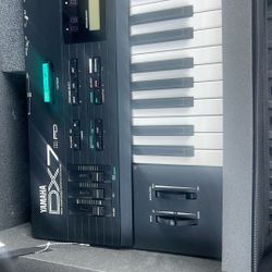 Yamaha DX7IIFD. Second Version  Of DX7