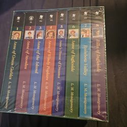 Anne Of Green Gables Brand New Book Set