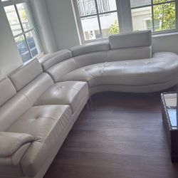 Sectional Couch Must Go ASAP