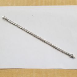 Sterling Silver And Cz Tennis Style Bracelet 