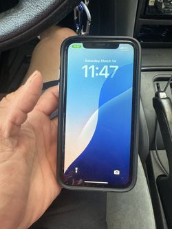 iPhone XR *unlocked*