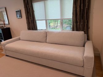 Maxwell Bench Cushion Sofa