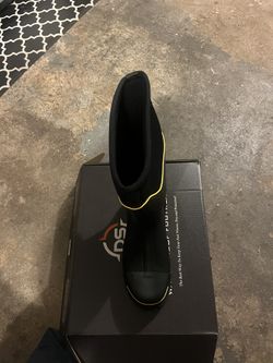 Steel tip mock boots